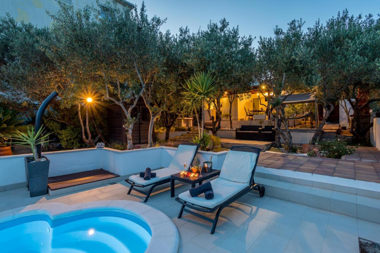 Вілла House Oliva With Private Pool And Large Garden Старий Град Екстер'єр фото